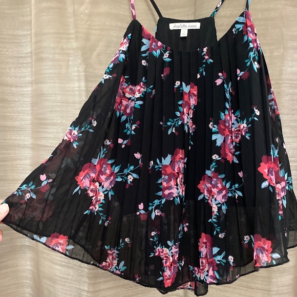 Charlotte Russe Flowy Tank Small - Picture 3 of 4